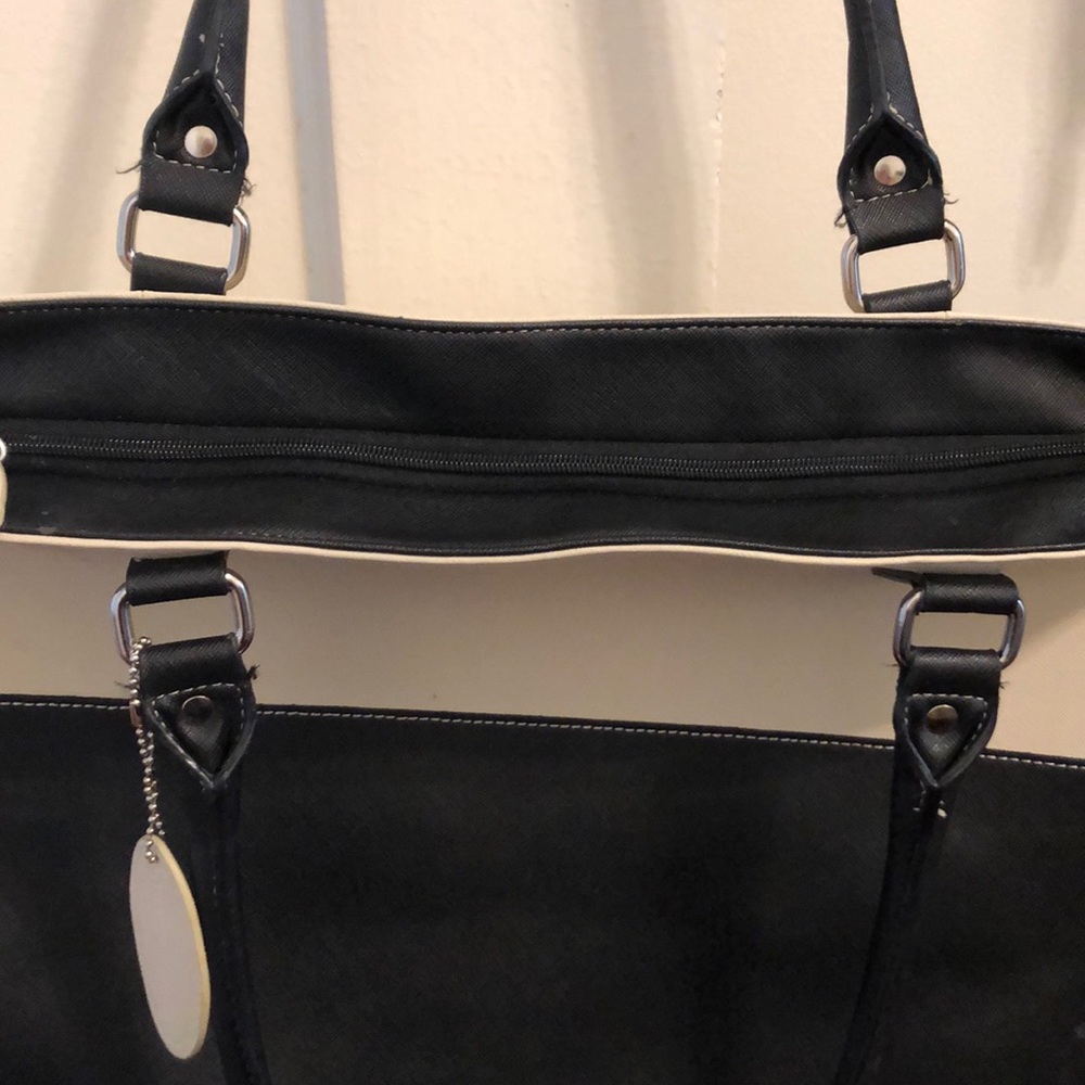 Purse - Picture 5 of 5